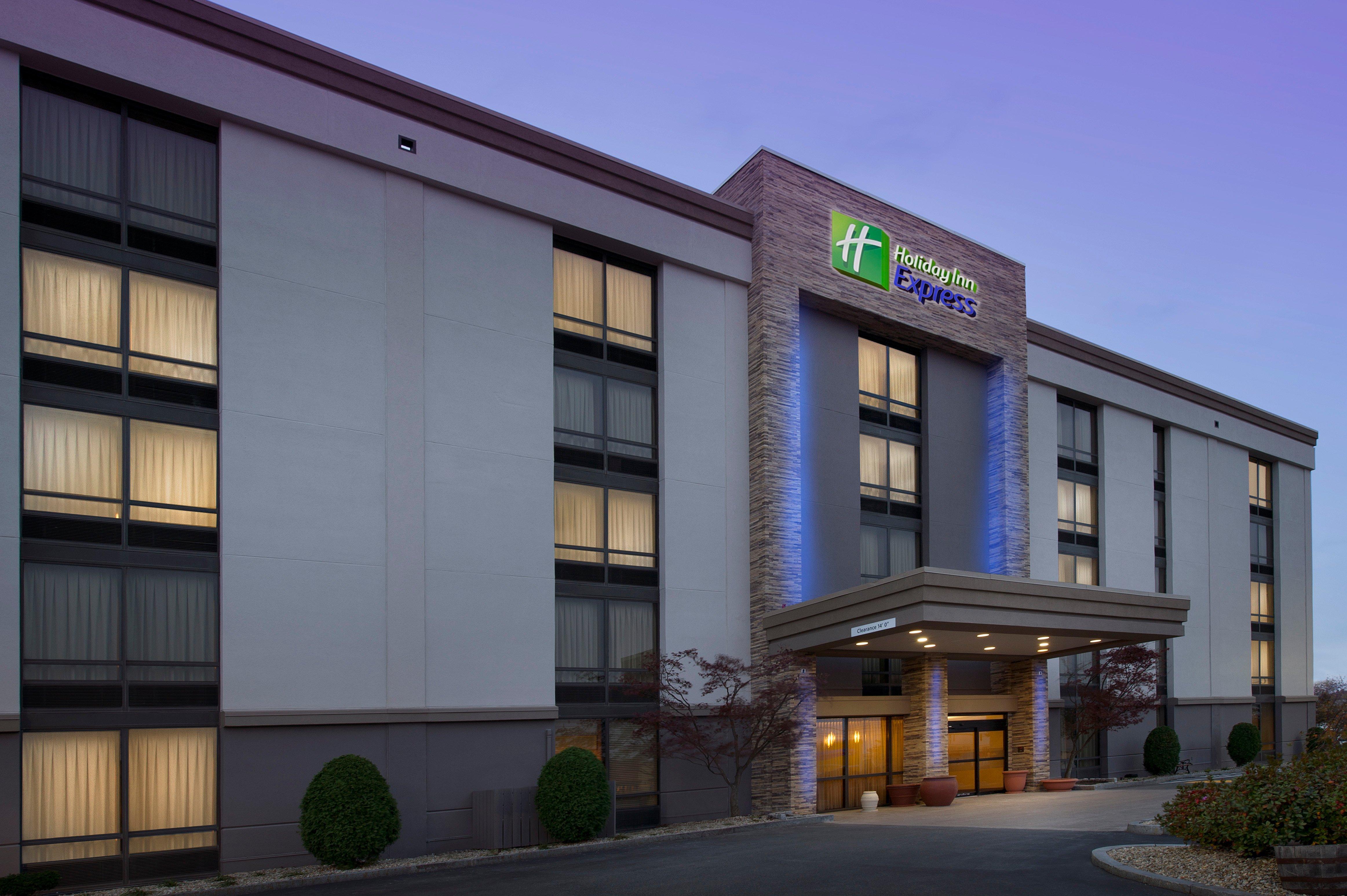 Holiday Inn Express Boston North-Woburn By Ihg Exterior photo