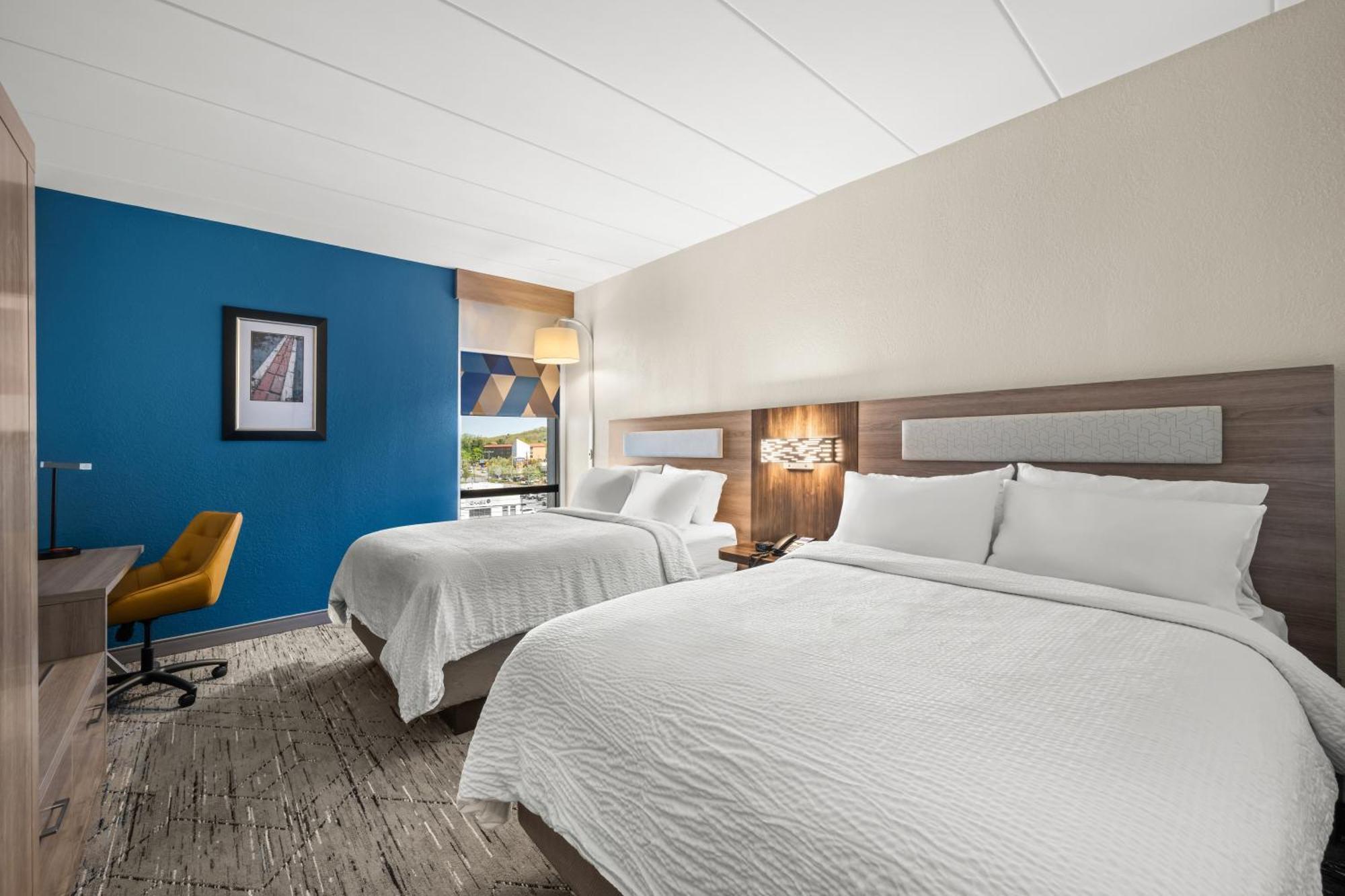 Holiday Inn Express Boston North-Woburn By Ihg Exterior photo