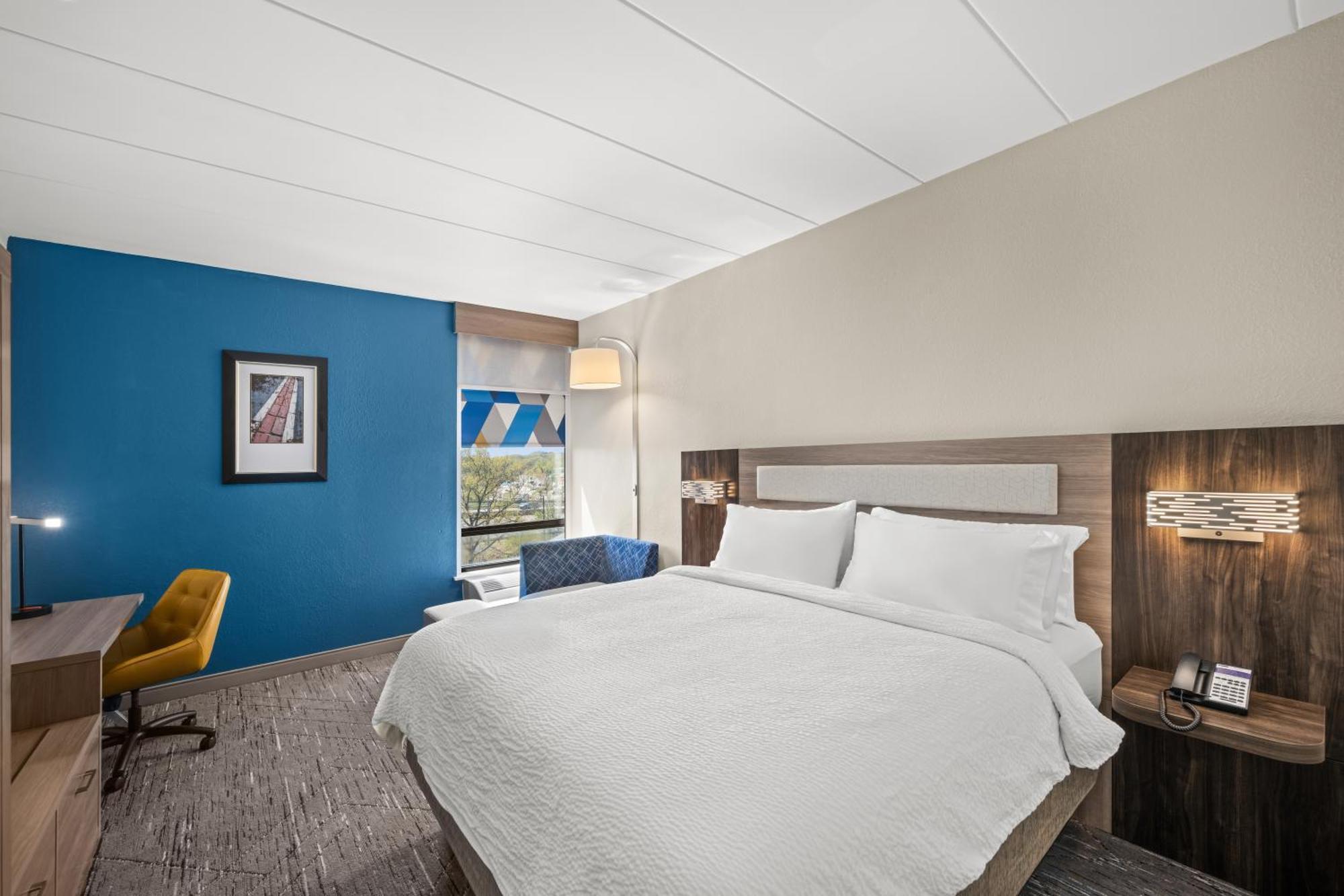 Holiday Inn Express Boston North-Woburn By Ihg Exterior photo